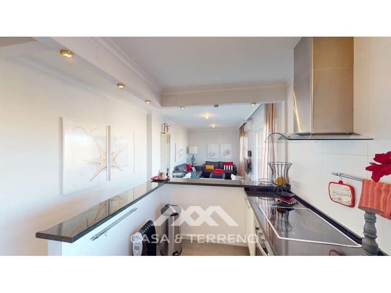 2 soveværelse Penthouse til salg i Algarrobo Costa med swimmingpool - € 349.000 (Ref: 8916182)