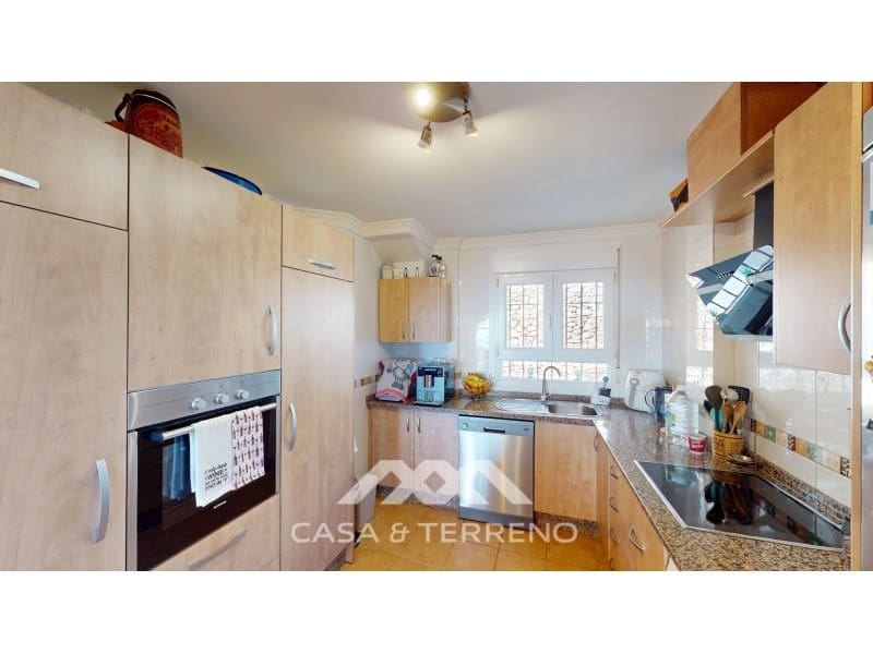 5 sovrum Villa till salu i Torrox-Costa med pool - 448 000 € (Ref: 8924163)