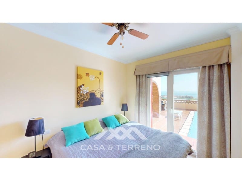 5 sovrum Villa till salu i Torrox-Costa med pool - 448 000 € (Ref: 8924163)