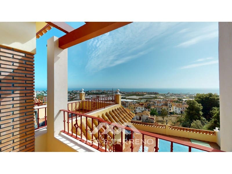 5 sovrum Villa till salu i Torrox-Costa med pool - 448 000 € (Ref: 8924163)