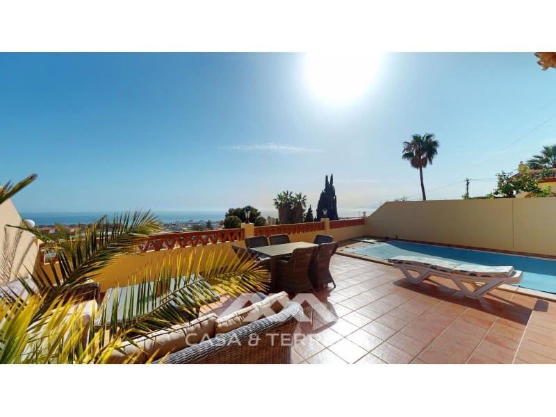 5 sovrum Villa till salu i Torrox-Costa med pool - 448 000 € (Ref: 8924163)