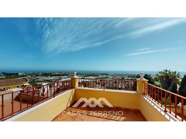 5 Zimmer Villa zu verkaufen in Urbanización Santa Rosa, Torrox mit Pool - 519.000 € (Ref: 8924163)