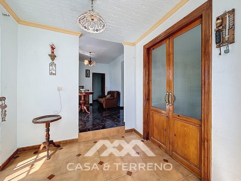 5 slaapkamer Huis te koop in Canillas de Albaida - € 108.000 (Ref: 8926830)
