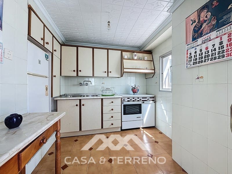 5 slaapkamer Huis te koop in Canillas de Albaida - € 108.000 (Ref: 8926830)