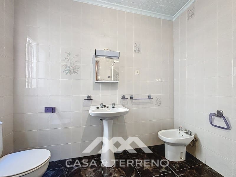 5 slaapkamer Huis te koop in Canillas de Albaida - € 108.000 (Ref: 8926830)