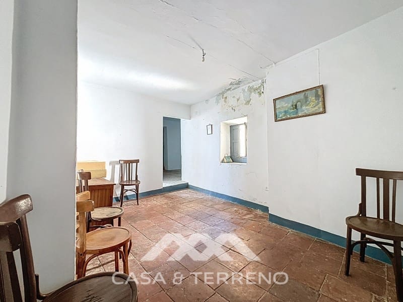 5 slaapkamer Huis te koop in Canillas de Albaida - € 108.000 (Ref: 8926830)