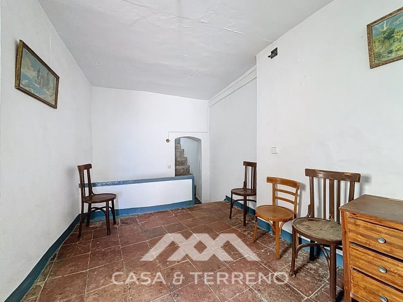 5 slaapkamer Huis te koop in Canillas de Albaida - € 108.000 (Ref: 8926830)