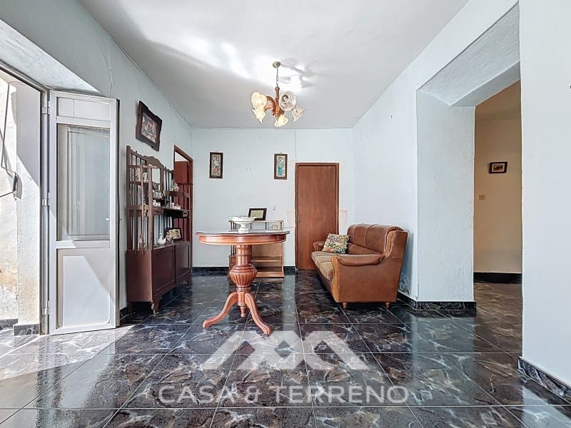 5 slaapkamer Huis te koop in Canillas de Albaida - € 108.000 (Ref: 8926830)