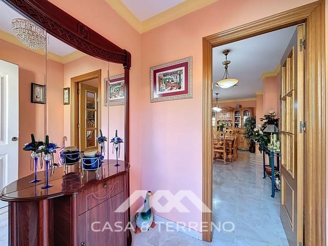 6 slaapkamer Huis te koop in Torre del Mar, Vélez-Málaga met zwembad garage - € 465.000 (Ref: 8954554)