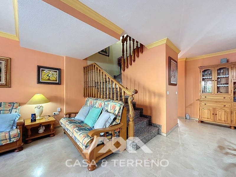 6 slaapkamer Huis te koop in Torre del Mar met zwembad garage - € 465.000 (Ref: 8954554)