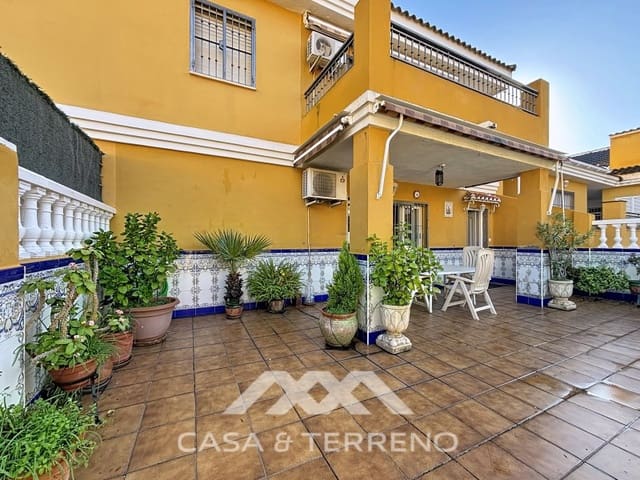 6 slaapkamer Huis te koop in Torre del Mar, Vélez-Málaga met zwembad garage - € 465.000 (Ref: 8954554)