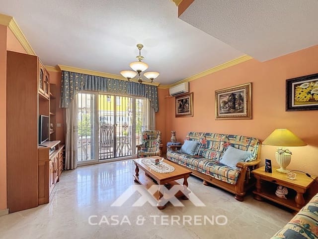 6 slaapkamer Huis te koop in Torre del Mar, Vélez-Málaga met zwembad garage - € 465.000 (Ref: 8954554)