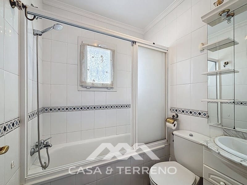 6 slaapkamer Huis te koop in Torre del Mar met zwembad garage - € 465.000 (Ref: 8954554)