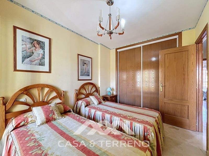 6 slaapkamer Huis te koop in Torre del Mar met zwembad garage - € 465.000 (Ref: 8954554)