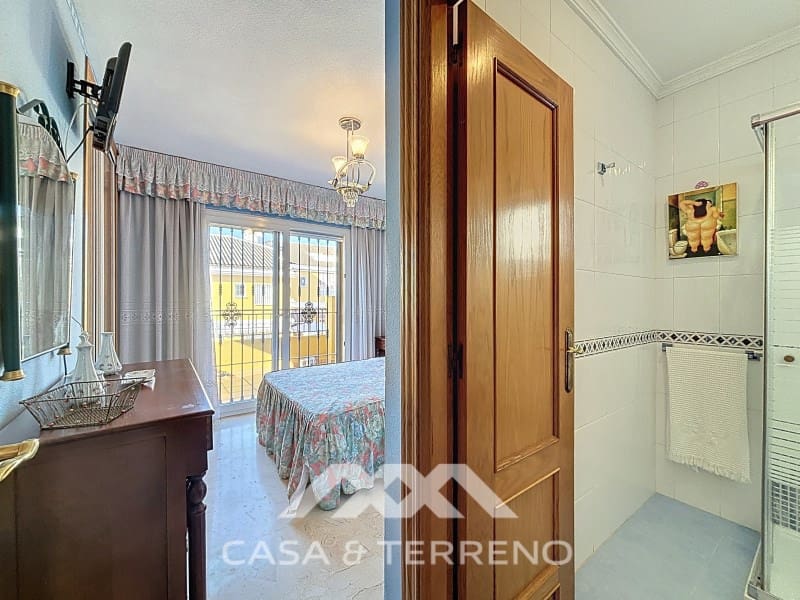 6 slaapkamer Huis te koop in Torre del Mar met zwembad garage - € 465.000 (Ref: 8954554)