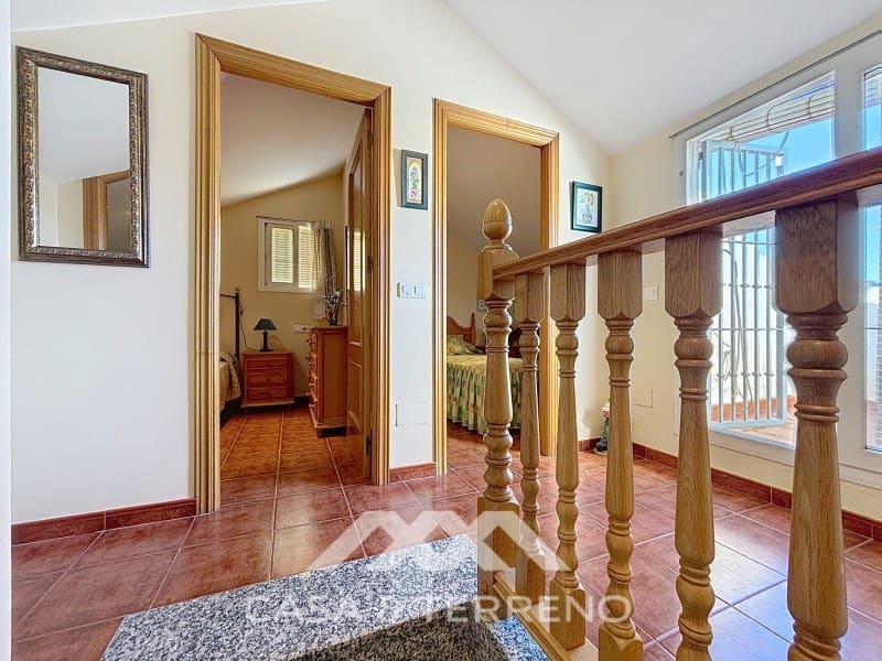 6 slaapkamer Huis te koop in Torre del Mar met zwembad garage - € 465.000 (Ref: 8954554)