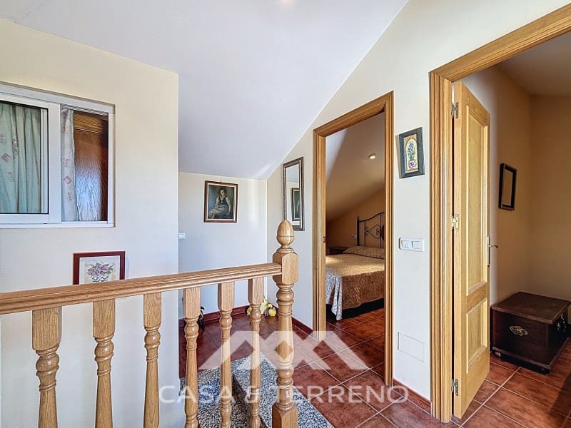 6 slaapkamer Huis te koop in Torre del Mar met zwembad garage - € 465.000 (Ref: 8954554)