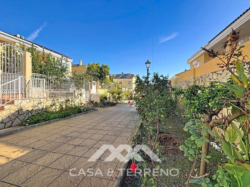 6 slaapkamer Huis te koop in Torre del Mar met zwembad garage - € 465.000 (Ref: 8954554)