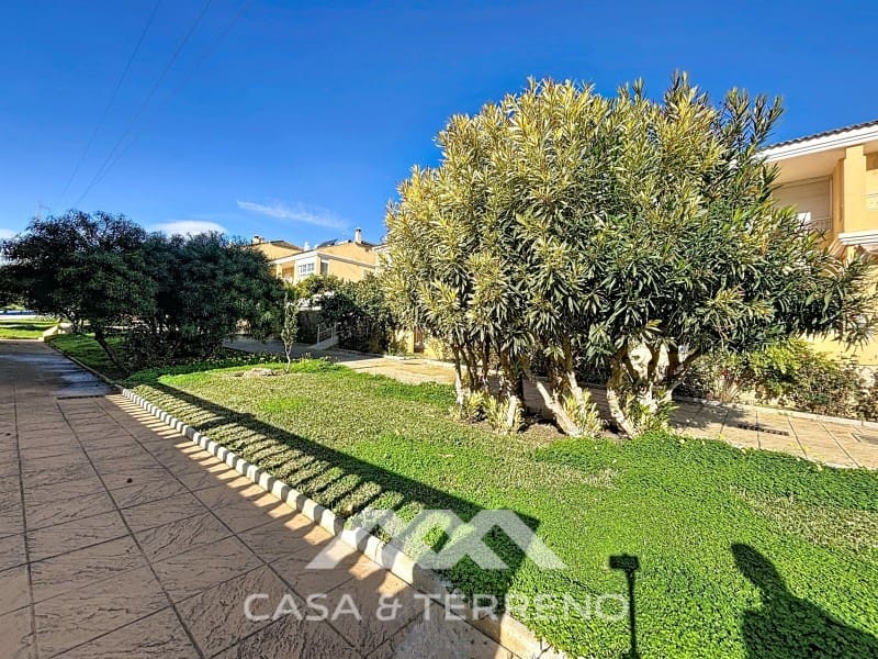 6 slaapkamer Huis te koop in Torre del Mar met zwembad garage - € 465.000 (Ref: 8954554)