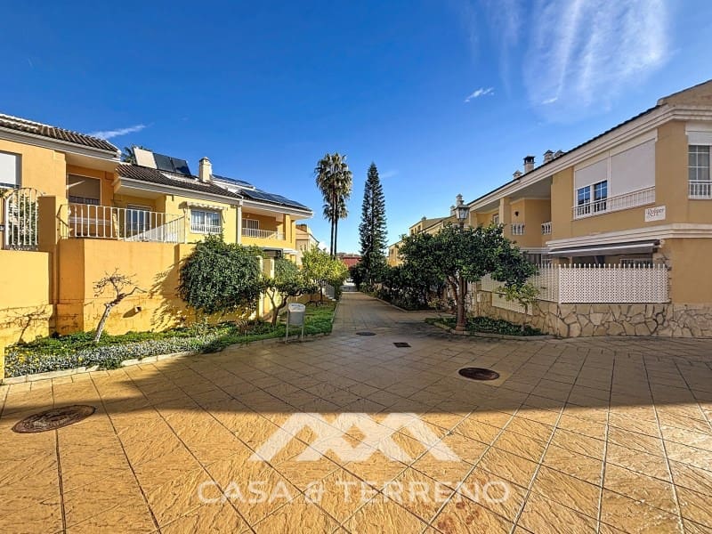 6 slaapkamer Huis te koop in Torre del Mar met zwembad garage - € 465.000 (Ref: 8954554)