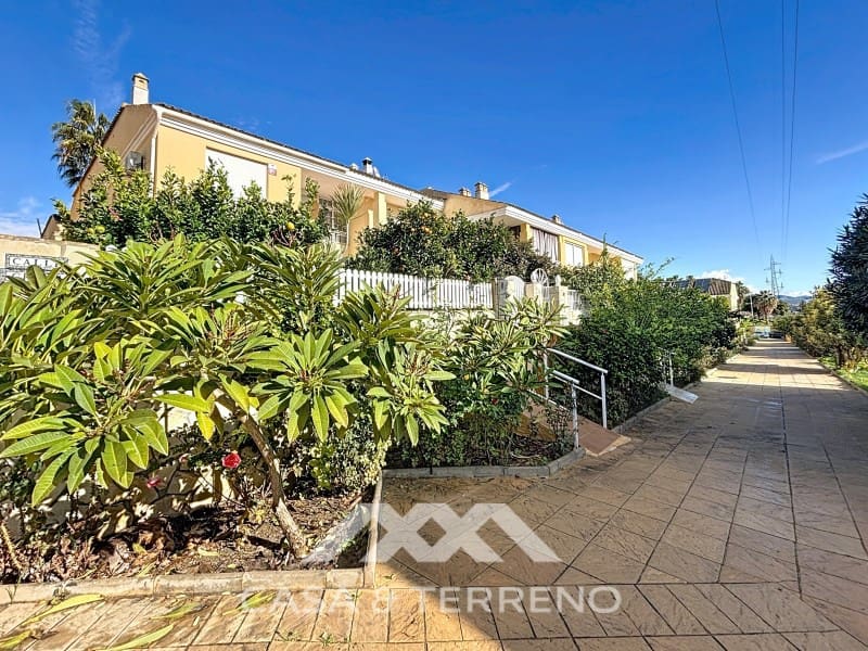 6 slaapkamer Huis te koop in Torre del Mar met zwembad garage - € 465.000 (Ref: 8954554)