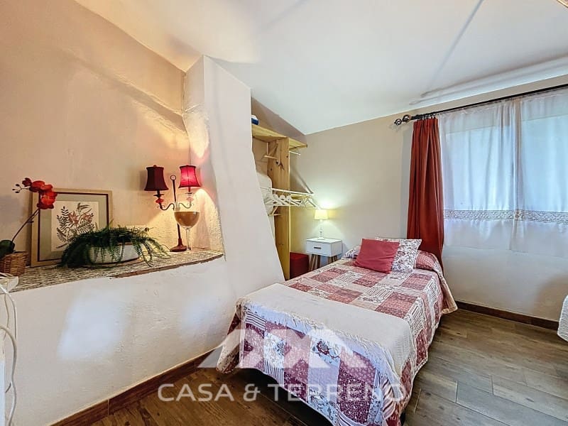 6 soverom Finca/Herregård til salgs i Comares med svømmebasseng - € 336 000 (Ref: 8957925)