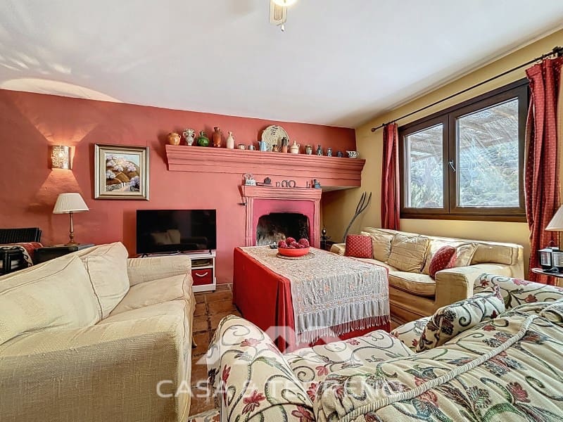 6 soverom Finca/Herregård til salgs i Comares med svømmebasseng - € 336 000 (Ref: 8957925)