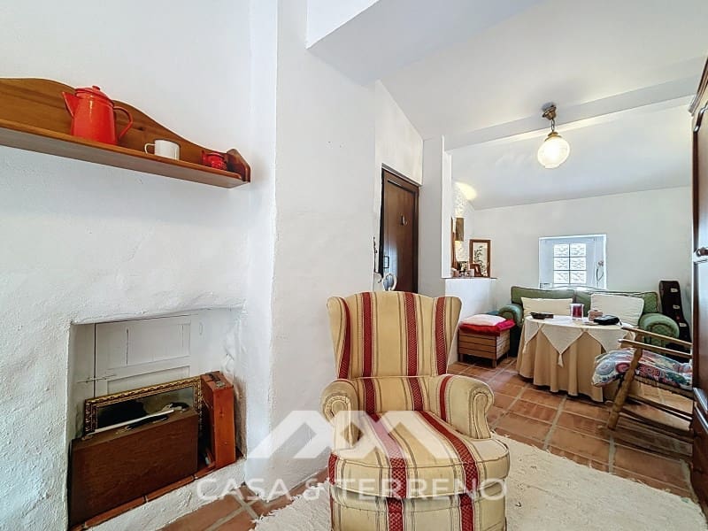 6 soverom Finca/Herregård til salgs i Comares med svømmebasseng - € 336 000 (Ref: 8957925)