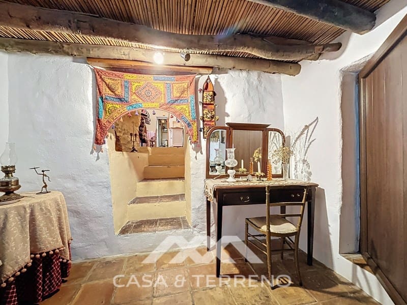 6 soverom Finca/Herregård til salgs i Comares med svømmebasseng - € 336 000 (Ref: 8957925)