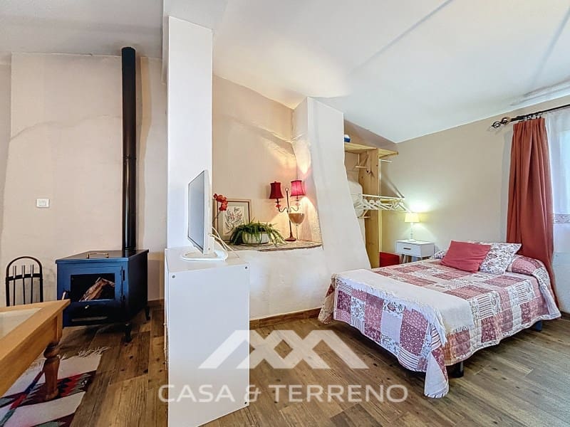 6 soveværelse Villa til salg i Comares med swimmingpool - € 336.000 (Ref: 8962577)