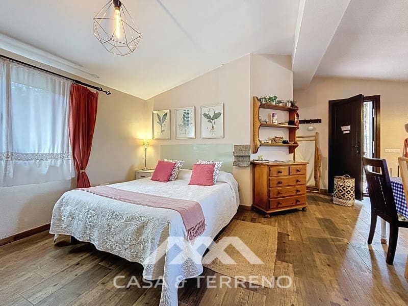 6 soveværelse Villa til salg i Comares med swimmingpool - € 336.000 (Ref: 8962577)