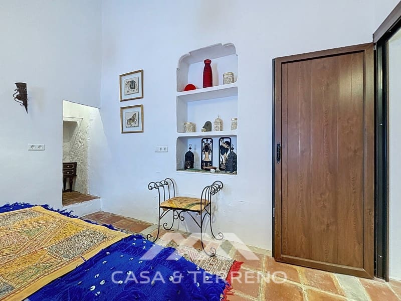 6 soveværelse Villa til salg i Comares med swimmingpool - € 336.000 (Ref: 8962577)