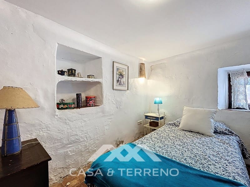 6 soveværelse Villa til salg i Comares med swimmingpool - € 336.000 (Ref: 8962577)