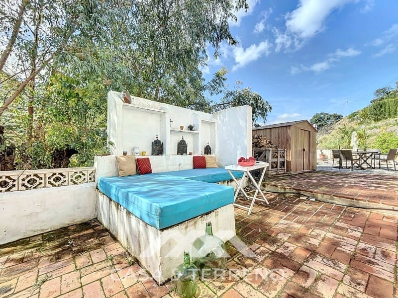 6 soveværelse Villa til salg i Comares med swimmingpool - € 336.000 (Ref: 8962577)