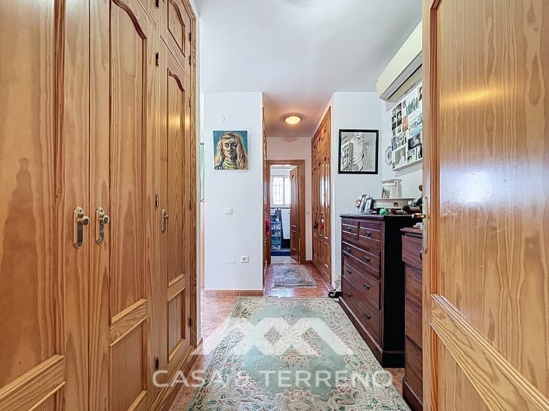 5 soveværelse Villa til salg i Canillas de Aceituno med garage - € 345.000 (Ref: 8962578)