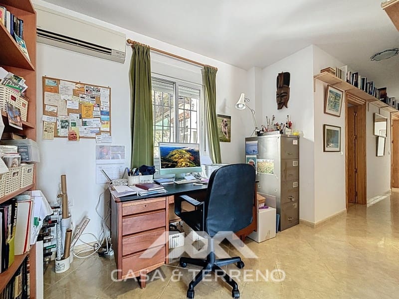 5 soveværelse Villa til salg i Canillas de Aceituno med garage - € 345.000 (Ref: 8962578)