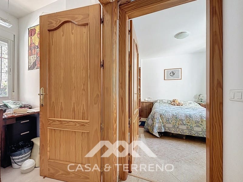 5 soveværelse Villa til salg i Canillas de Aceituno med garage - € 345.000 (Ref: 8962578)