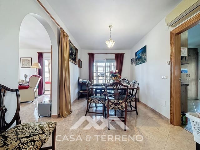 5 soveværelse Villa til salg i Canillas de Aceituno med garage - € 345.000 (Ref: 8962578)