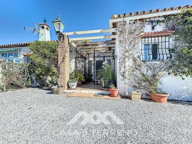 5 soveværelse Villa til salg i Canillas de Aceituno med garage - € 345.000 (Ref: 8962578)