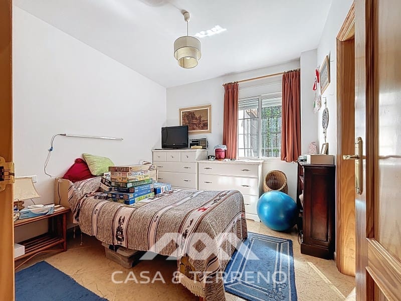 5 soveværelse Villa til salg i Canillas de Aceituno med garage - € 345.000 (Ref: 8962578)