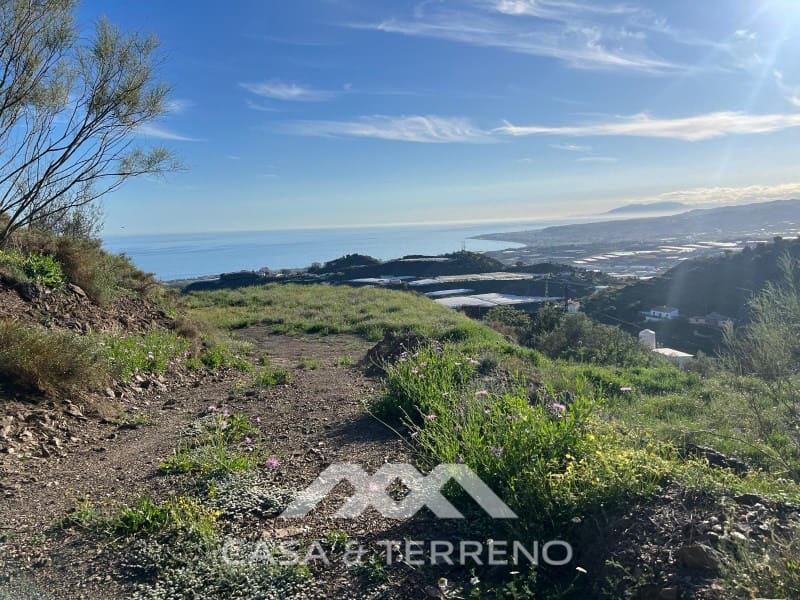 Grunde uden byggetilladelser til salg i Algarrobo - € 89.000 (Ref: 8971617)