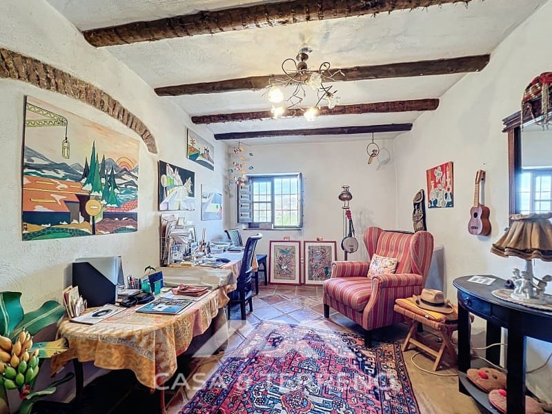 3 soveværelse Villa til salg i Sayalonga med swimmingpool - € 548.000 (Ref: 8986329)