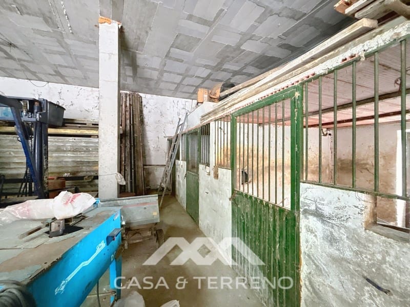 Erhverv til salg i Arenas - € 372.000 (Ref: 8992639)