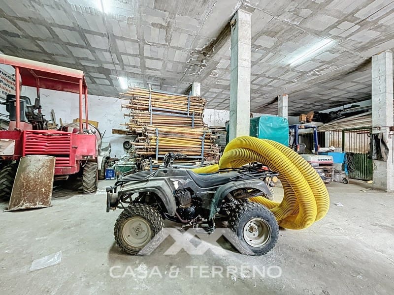 Erhverv til salg i Arenas - € 372.000 (Ref: 8992639)