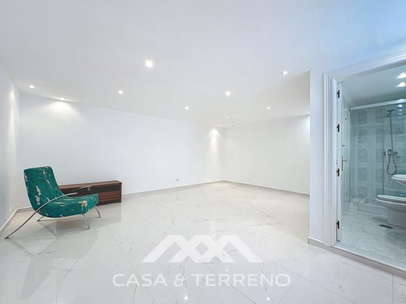 3 slaapkamer Villa te koop in Caleta de Velez met zwembad garage - € 955.000 (Ref: 8994306)