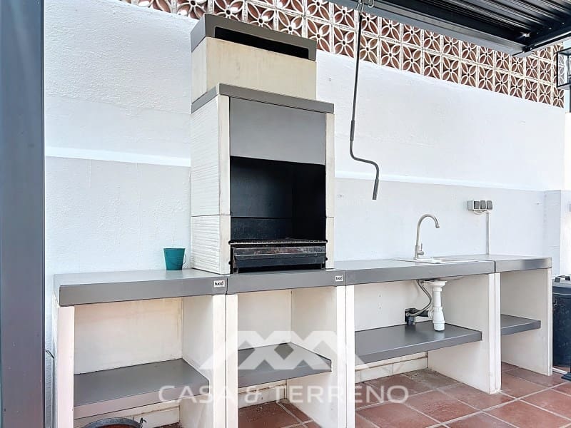 3 slaapkamer Villa te koop in Caleta de Velez met zwembad garage - € 955.000 (Ref: 8994306)