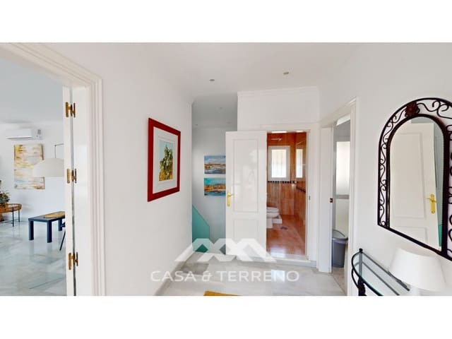 3 slaapkamer Villa te koop in Caleta de Vélez, Vélez-Málaga met zwembad garage - € 955.000 (Ref: 8994306)