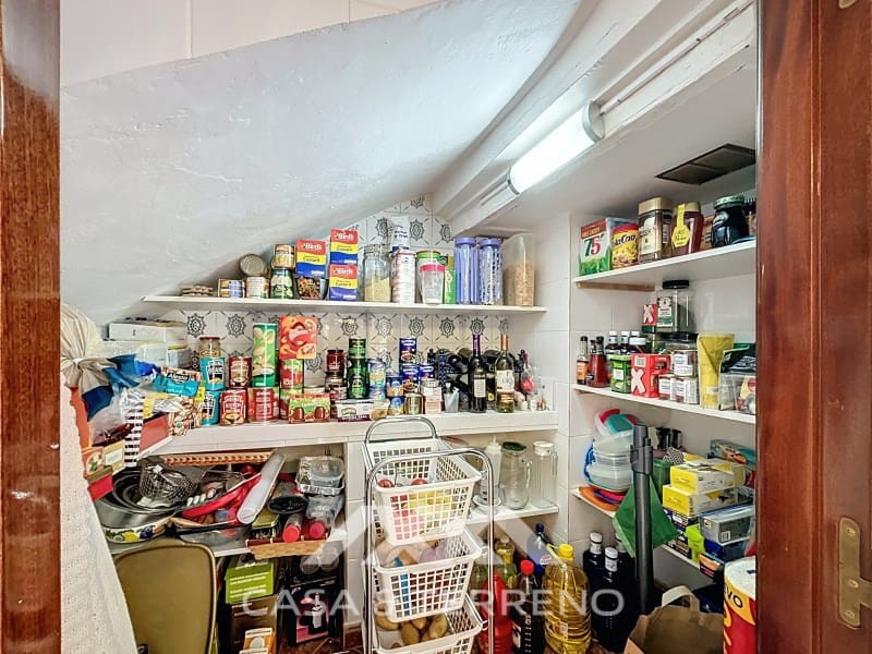 5 soveværelse Semi-Rækkehus til salg i Periana med garage - € 199.000 (Ref: 9007234)