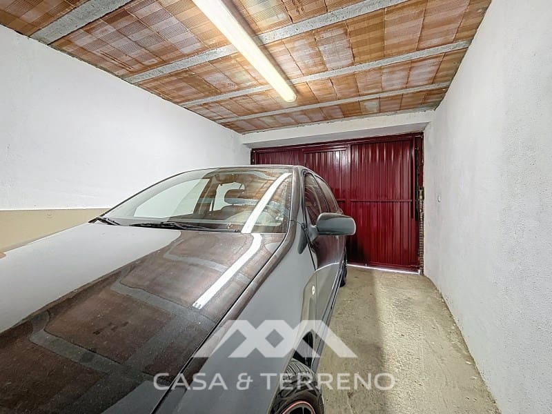 5 soveværelse Semi-Rækkehus til salg i Periana med garage - € 199.000 (Ref: 9007234)