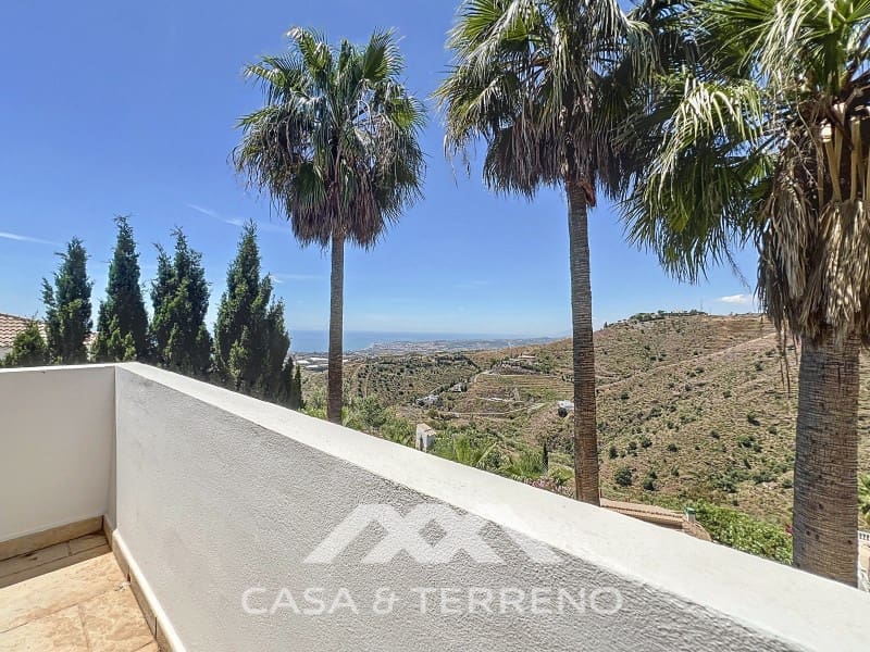 7 soveværelse Villa til salg i Algarrobo med swimmingpool - € 985.000 (Ref: 9007235)